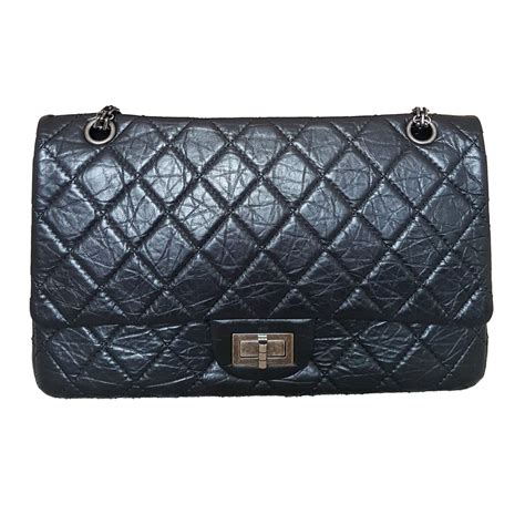 sac chanel 255 noir|Chanel 2.55 reissue bag.